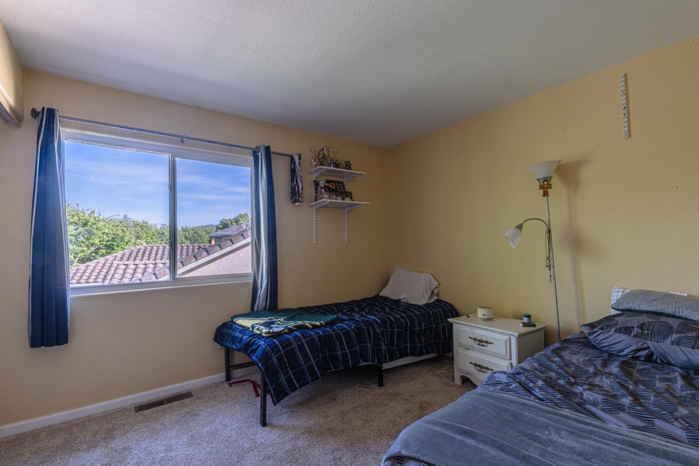 Detail Gallery Image 39 of 55 For 18300 Meadow Song Way, Salinas,  CA 93908 - 5 Beds | 3 Baths