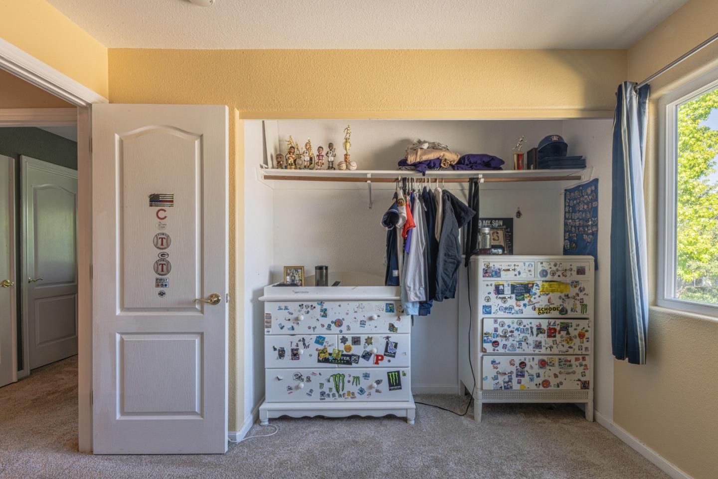 Detail Gallery Image 40 of 55 For 18300 Meadow Song Way, Salinas,  CA 93908 - 5 Beds | 3 Baths