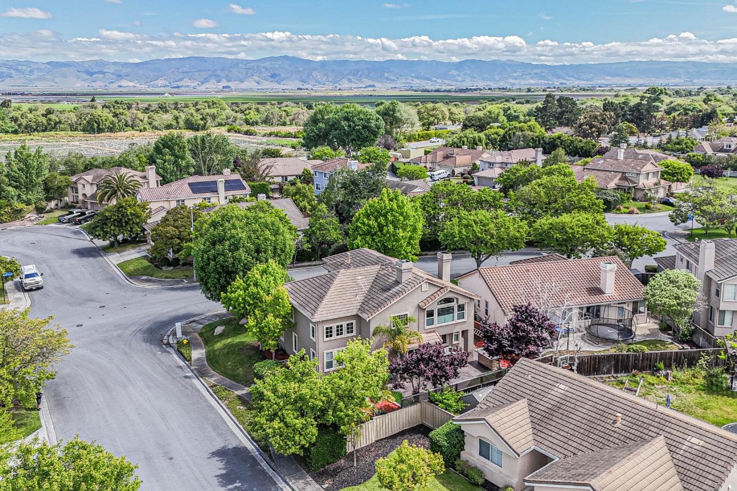 Detail Gallery Image 52 of 55 For 18300 Meadow Song Way, Salinas,  CA 93908 - 5 Beds | 3 Baths
