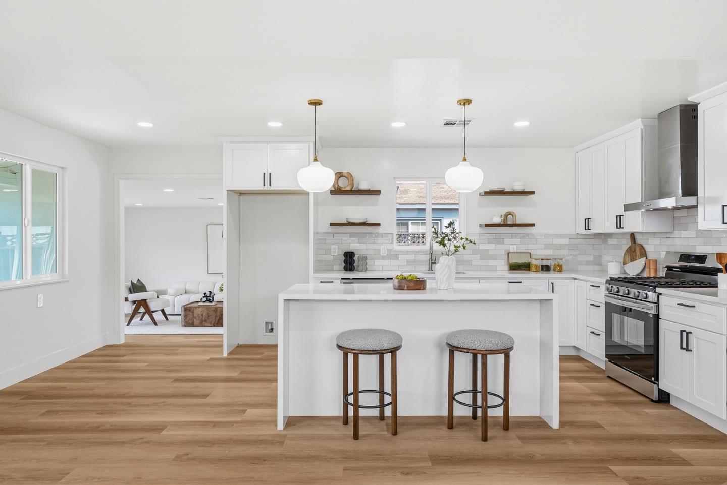 Detail Gallery Image 10 of 38 For 3334 Marchese Ct, Santa Clara,  CA 95051 - 3 Beds | 2/1 Baths