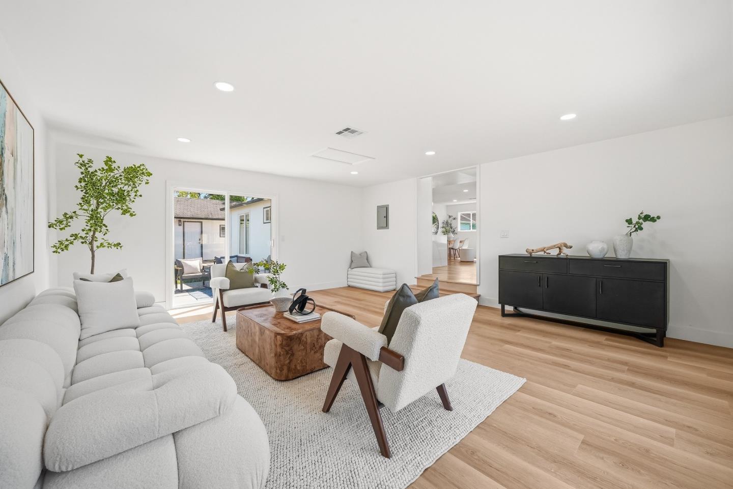 Detail Gallery Image 16 of 38 For 3334 Marchese Ct, Santa Clara,  CA 95051 - 3 Beds | 2/1 Baths