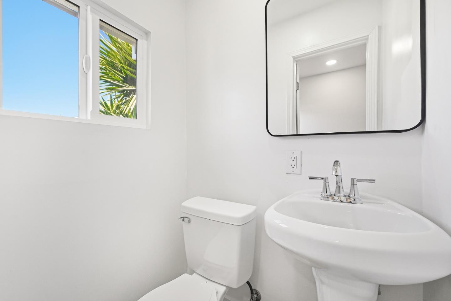 Detail Gallery Image 33 of 38 For 3334 Marchese Ct, Santa Clara,  CA 95051 - 3 Beds | 2/1 Baths