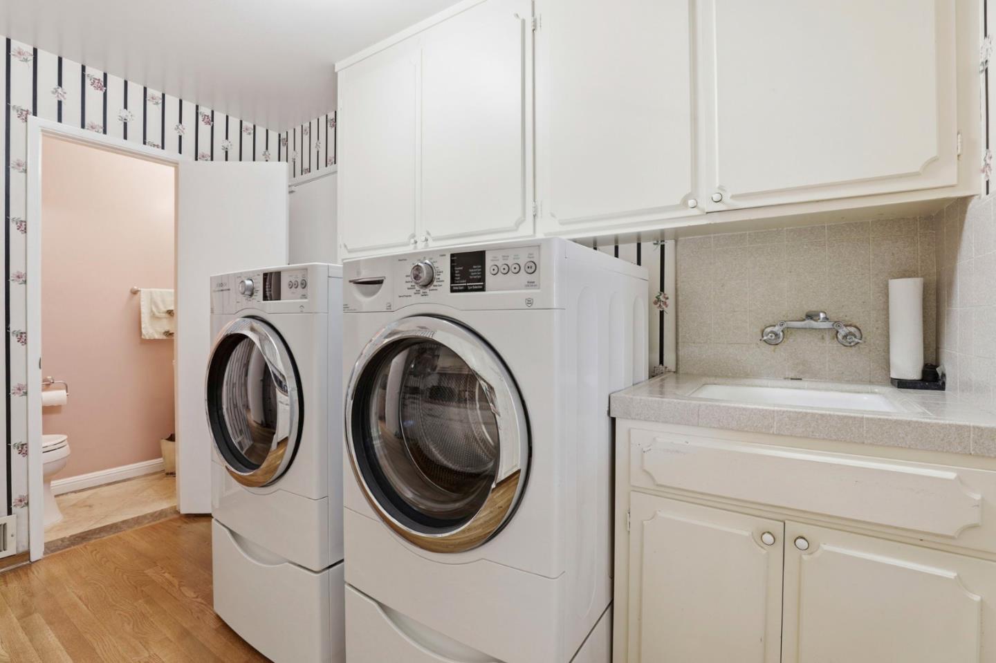 Detail Gallery Image 31 of 50 For 1237 Wooded Hills Dr, San Jose,  CA 95120 - 3 Beds | 2/1 Baths