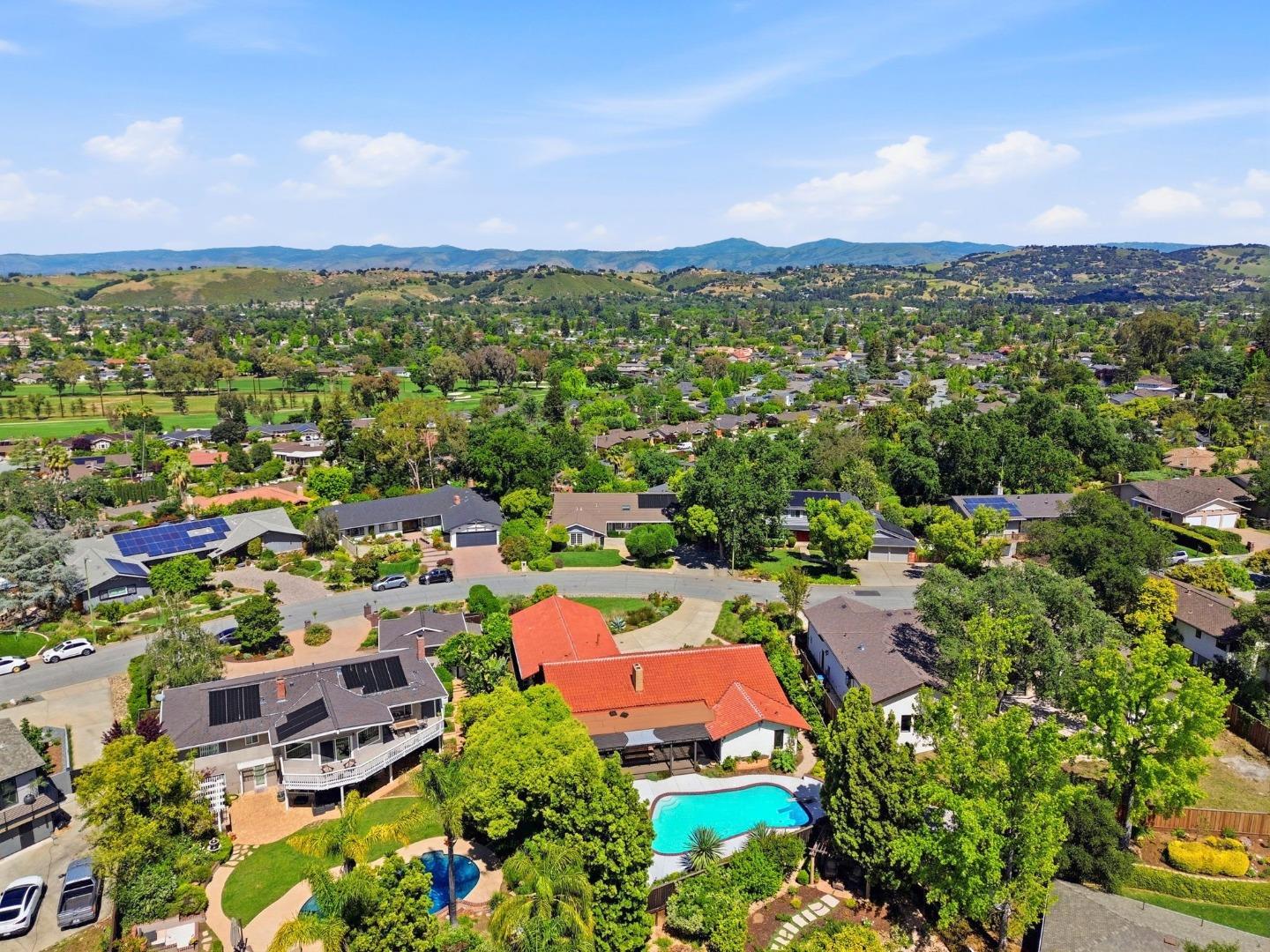 Detail Gallery Image 43 of 50 For 1237 Wooded Hills Dr, San Jose,  CA 95120 - 3 Beds | 2/1 Baths