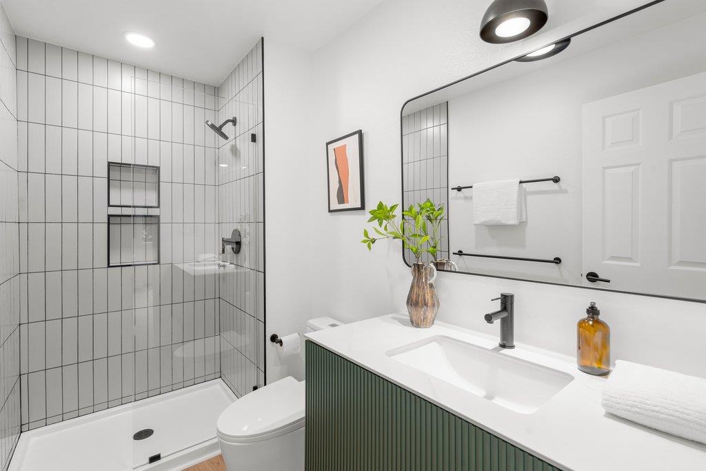 Detail Gallery Image 19 of 38 For 938 Clark #49,  Mountain View,  CA 94040 - 2 Beds | 2 Baths