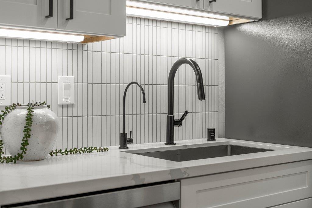 Detail Gallery Image 28 of 38 For 938 Clark #49,  Mountain View,  CA 94040 - 2 Beds | 2 Baths