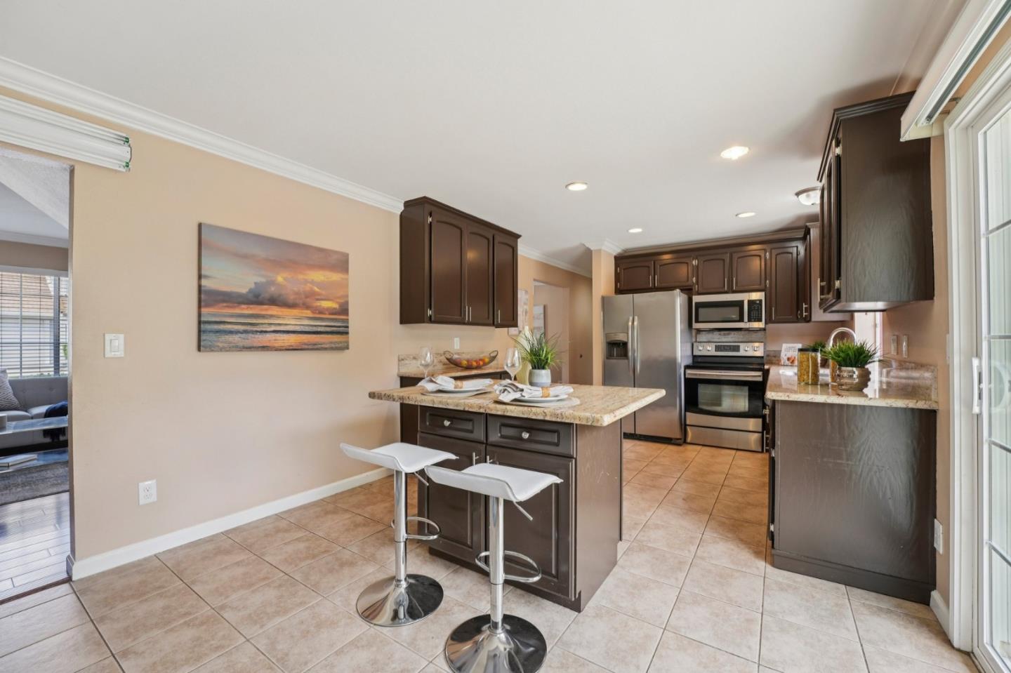 Detail Gallery Image 12 of 45 For 34094 Gannon Ter, Fremont,  CA 94555 - 4 Beds | 2/1 Baths