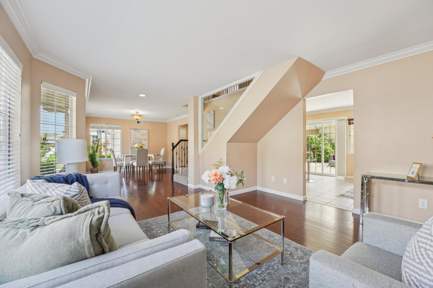 Detail Gallery Image 4 of 45 For 34094 Gannon Ter, Fremont,  CA 94555 - 4 Beds | 2/1 Baths