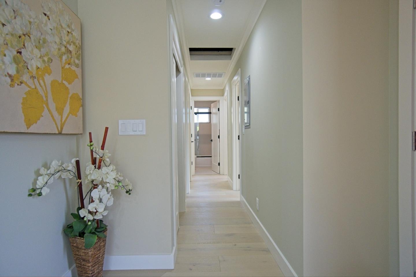 Detail Gallery Image 14 of 32 For 114 Cumulus Ave, Sunnyvale,  CA 94087 - 4 Beds | 3 Baths