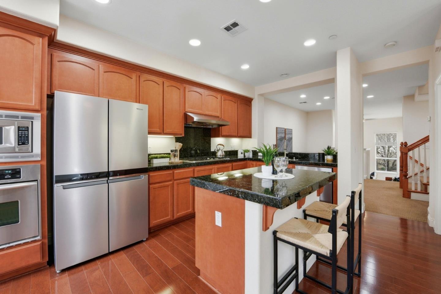 Detail Gallery Image 10 of 36 For 48962 Woodgrove Cmn, Fremont,  CA 94539 - 3 Beds | 2/1 Baths