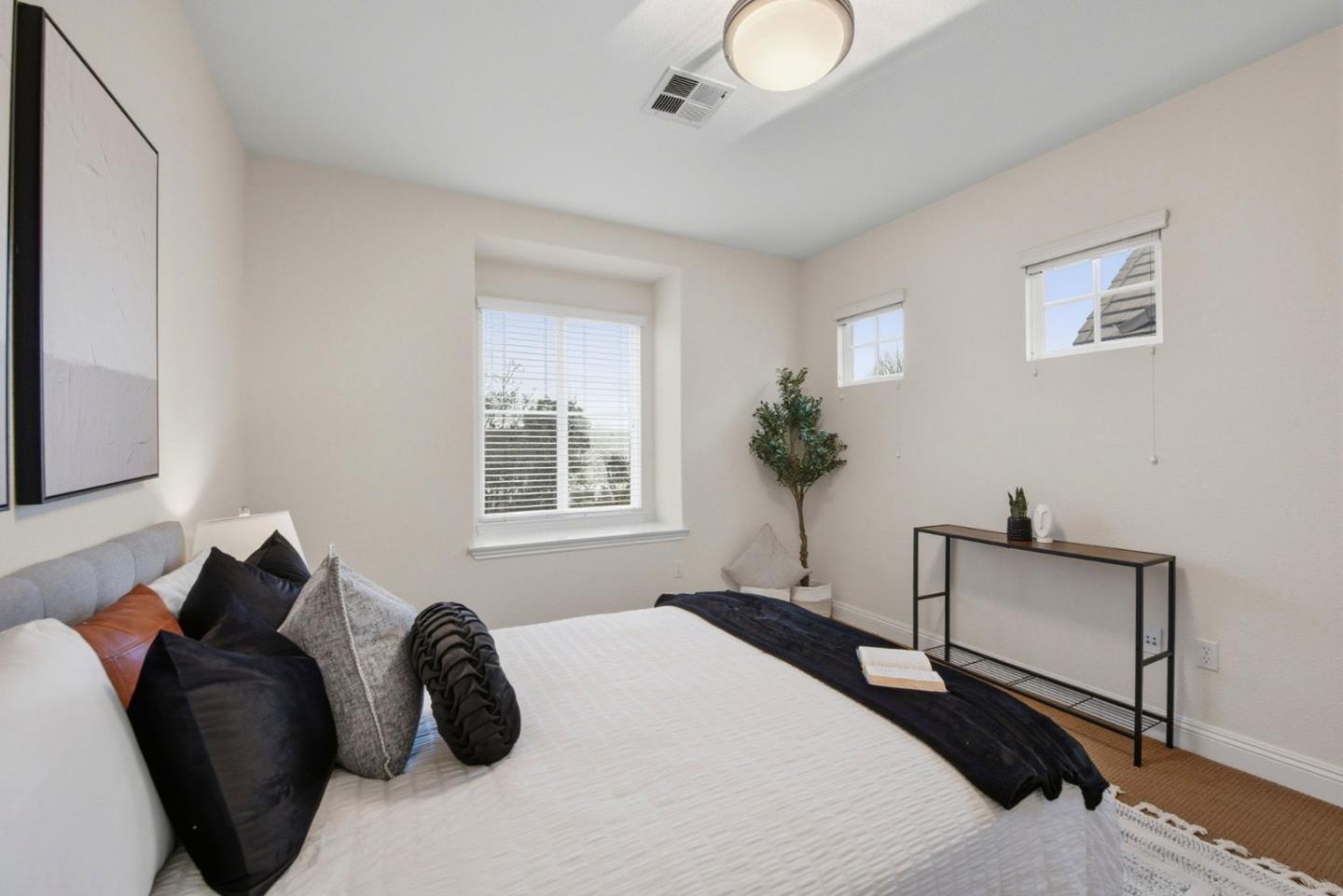 Detail Gallery Image 17 of 36 For 48962 Woodgrove Cmn, Fremont,  CA 94539 - 3 Beds | 2/1 Baths