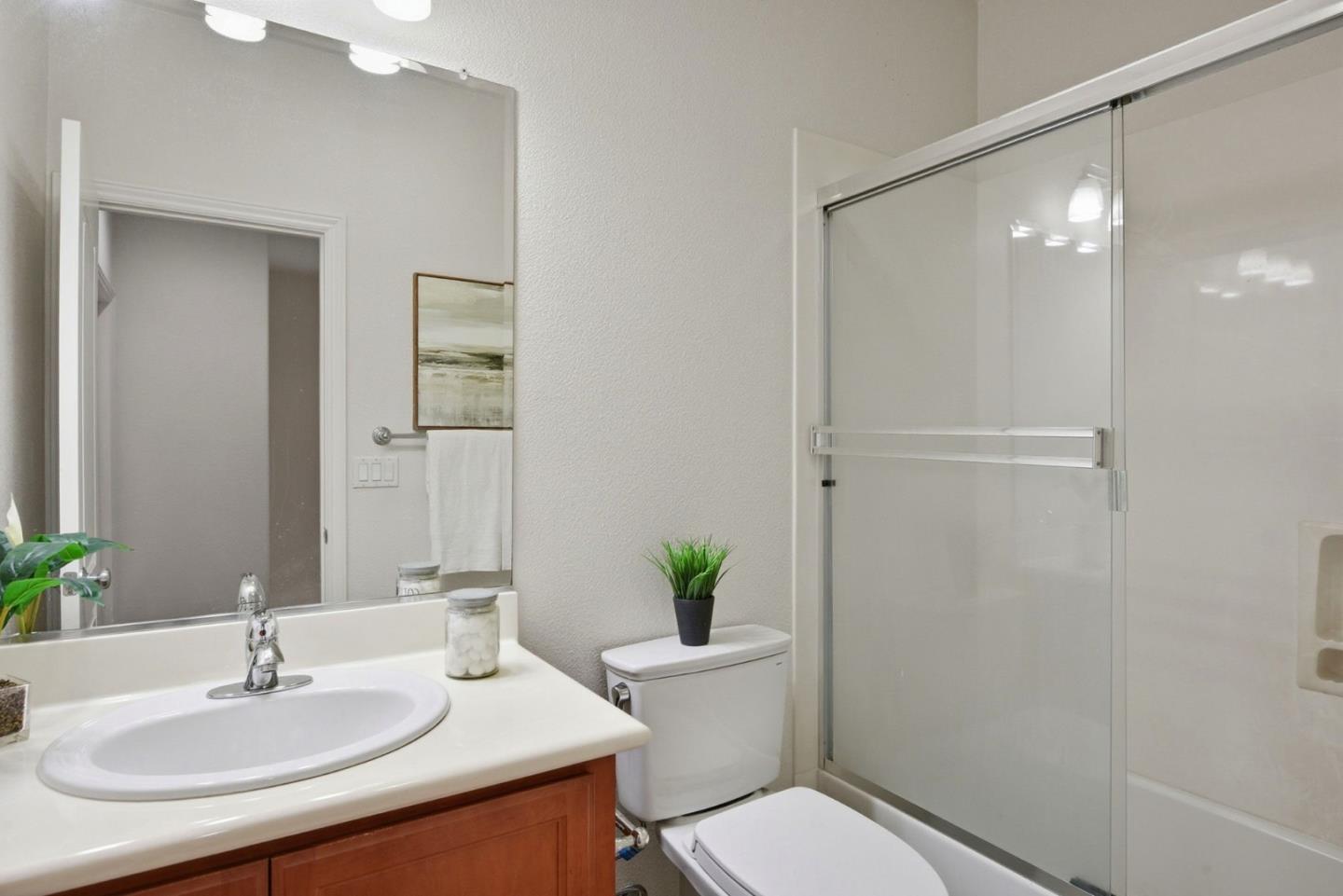 Detail Gallery Image 23 of 36 For 48962 Woodgrove Cmn, Fremont,  CA 94539 - 3 Beds | 2/1 Baths