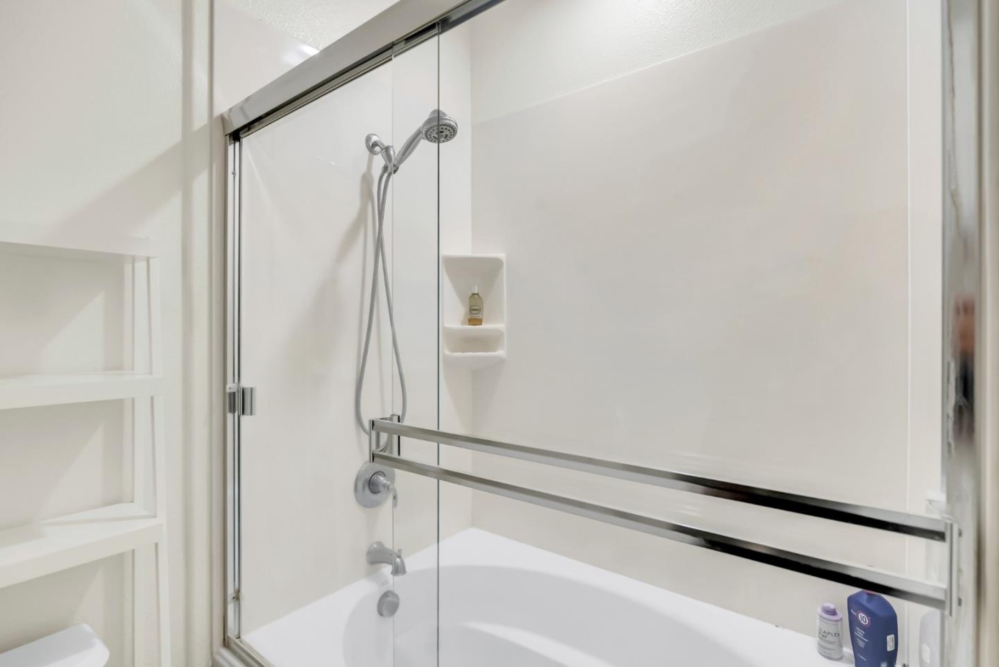 Detail Gallery Image 17 of 38 For 23 Bettencourt Way, Milpitas,  CA 95035 - 3 Beds | 3 Baths