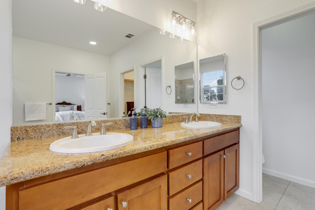 Detail Gallery Image 21 of 39 For 449 Norwood Cir, Santa Clara,  CA 95051 - 4 Beds | 2/1 Baths