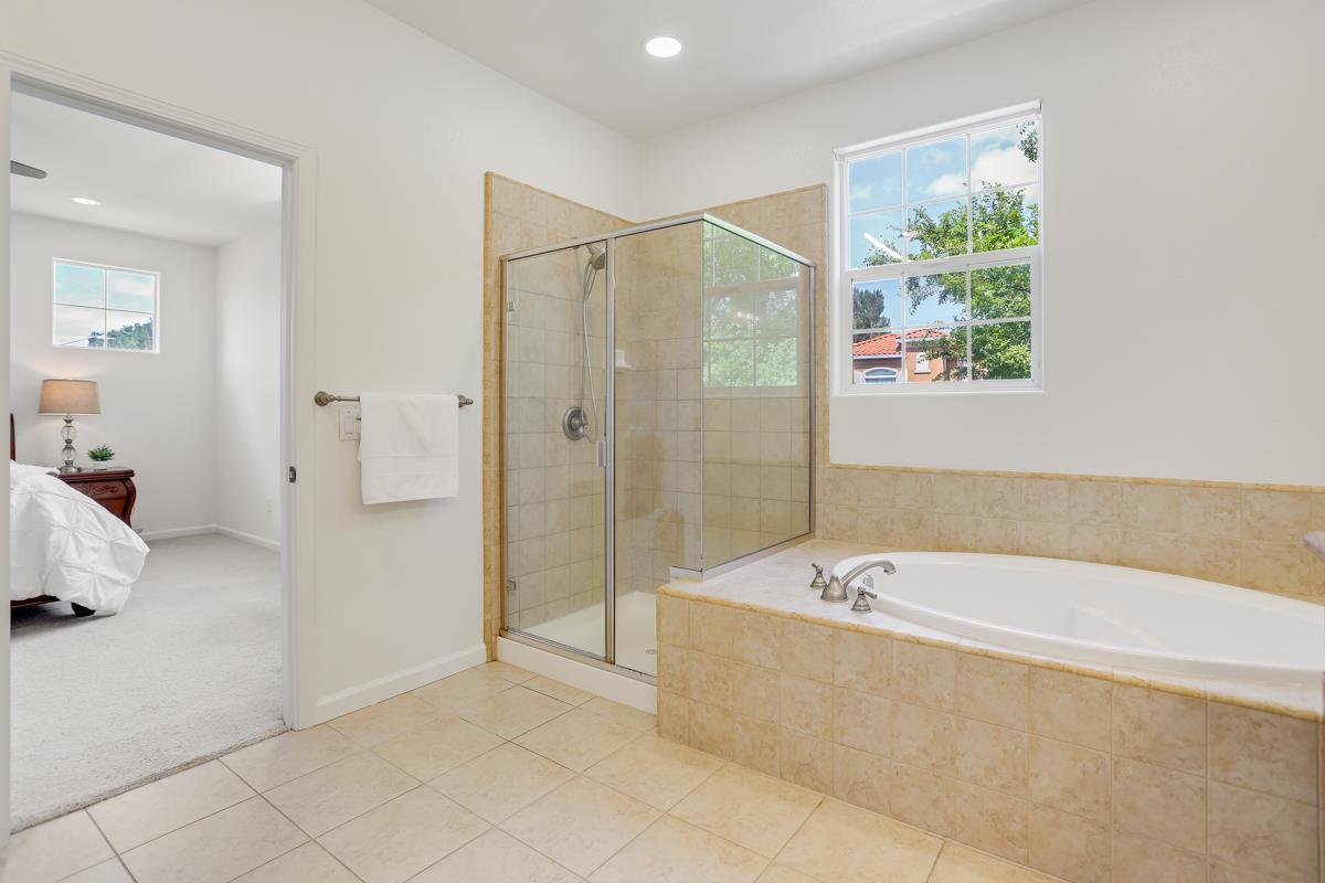 Detail Gallery Image 23 of 39 For 449 Norwood Cir, Santa Clara,  CA 95051 - 4 Beds | 2/1 Baths