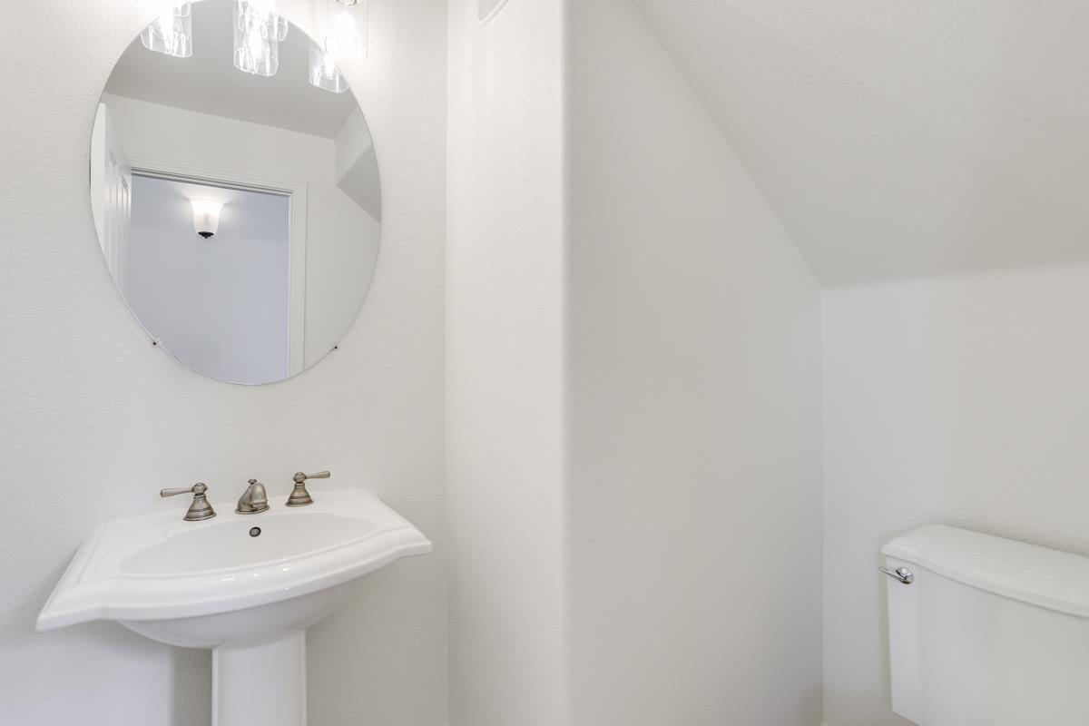 Detail Gallery Image 30 of 39 For 449 Norwood Cir, Santa Clara,  CA 95051 - 4 Beds | 2/1 Baths