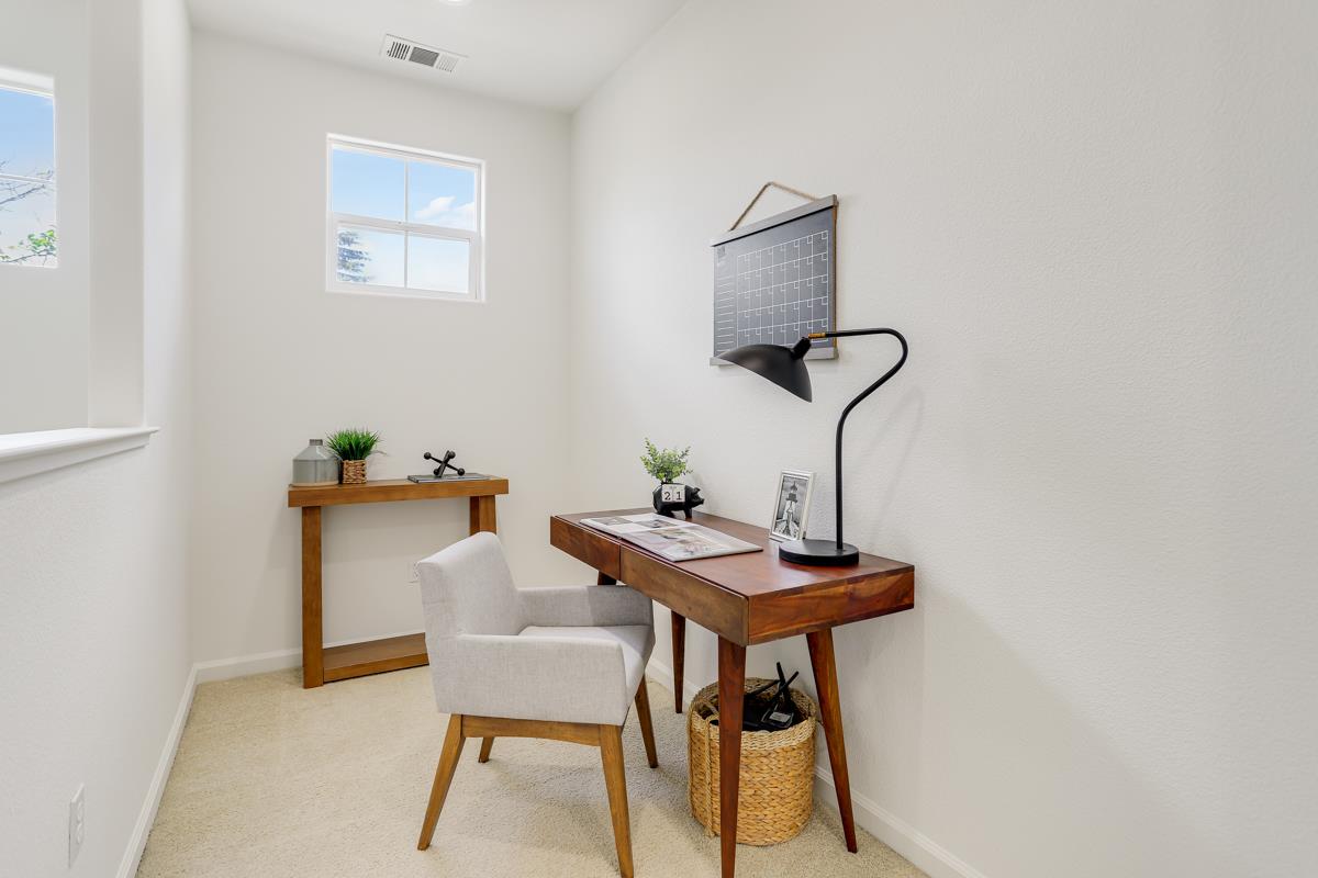 Detail Gallery Image 31 of 39 For 449 Norwood Cir, Santa Clara,  CA 95051 - 4 Beds | 2/1 Baths