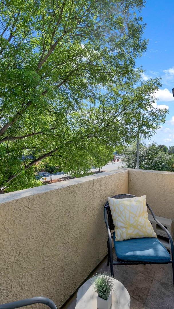 Detail Gallery Image 16 of 36 For 1756 Camino Leonor, San Jose,  CA 95131 - 2 Beds | 2 Baths