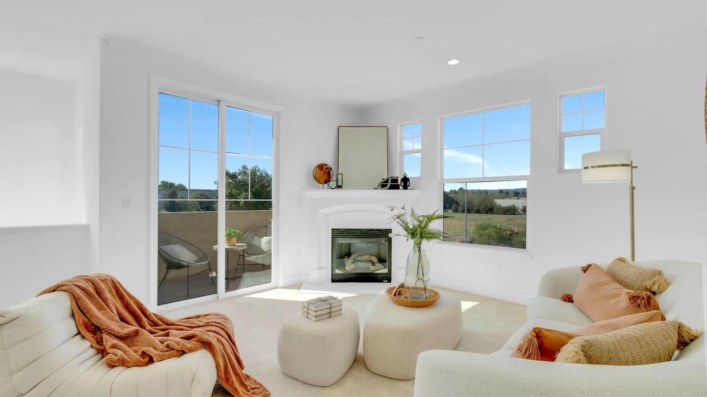 Detail Gallery Image 3 of 36 For 1756 Camino Leonor, San Jose,  CA 95131 - 2 Beds | 2 Baths