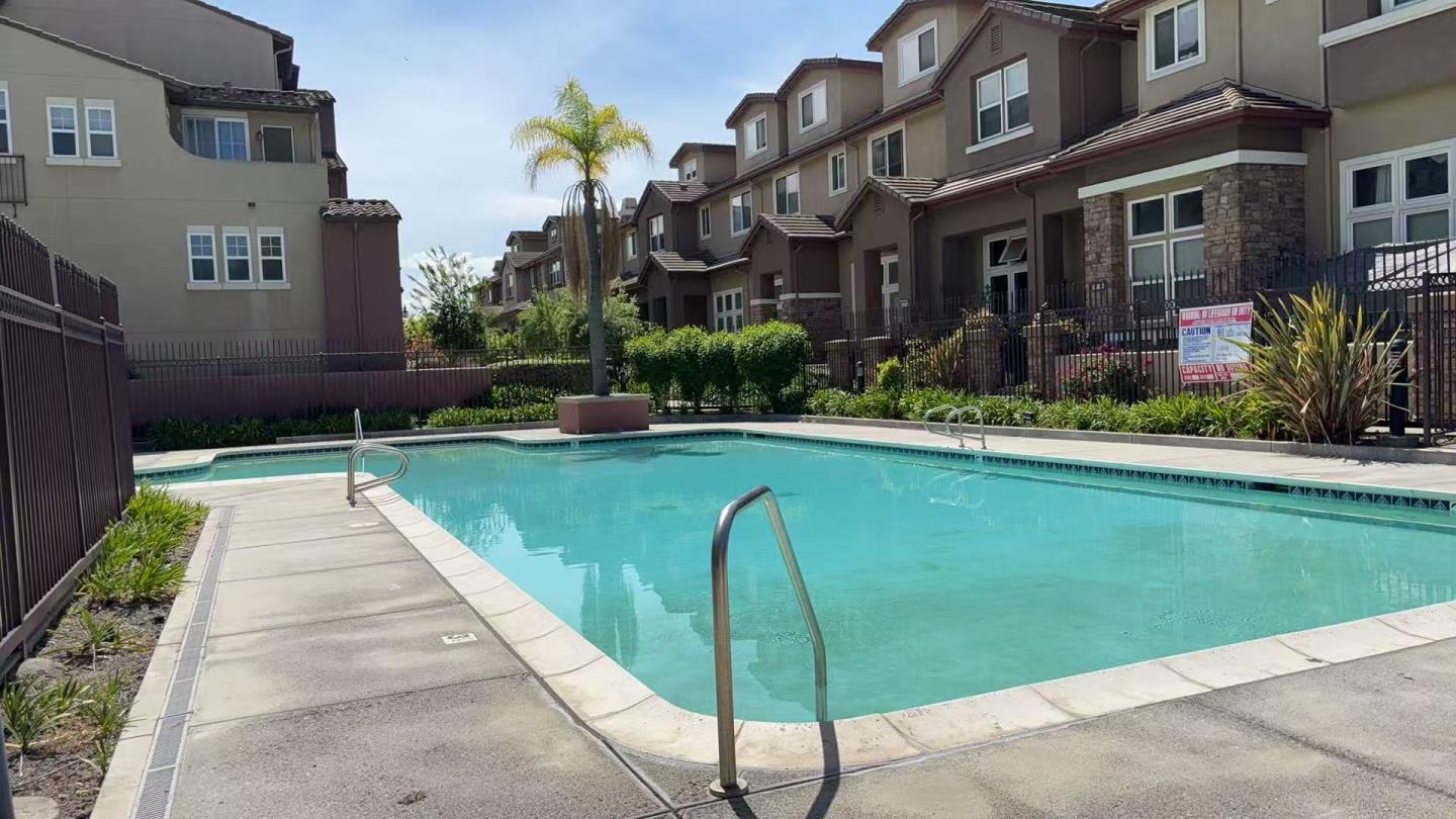 Detail Gallery Image 30 of 36 For 1756 Camino Leonor, San Jose,  CA 95131 - 2 Beds | 2 Baths