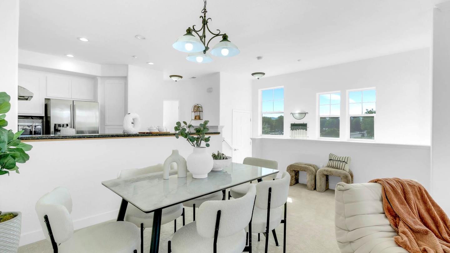 Detail Gallery Image 7 of 36 For 1756 Camino Leonor, San Jose,  CA 95131 - 2 Beds | 2 Baths