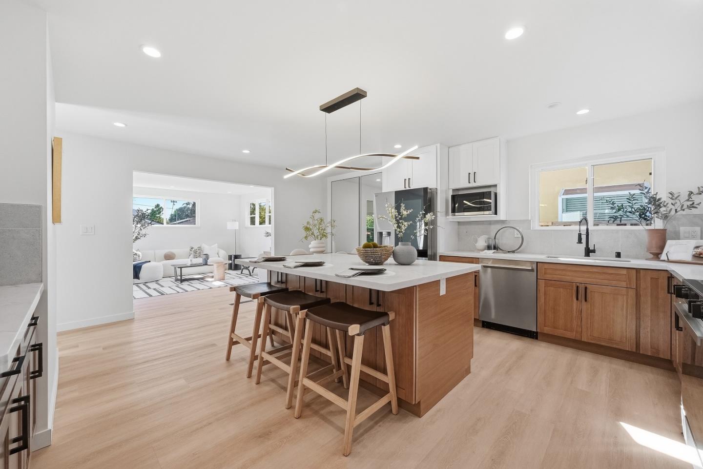 Detail Gallery Image 9 of 36 For 3686 Kirk Rd, San Jose,  CA 95124 - 3 Beds | 2 Baths