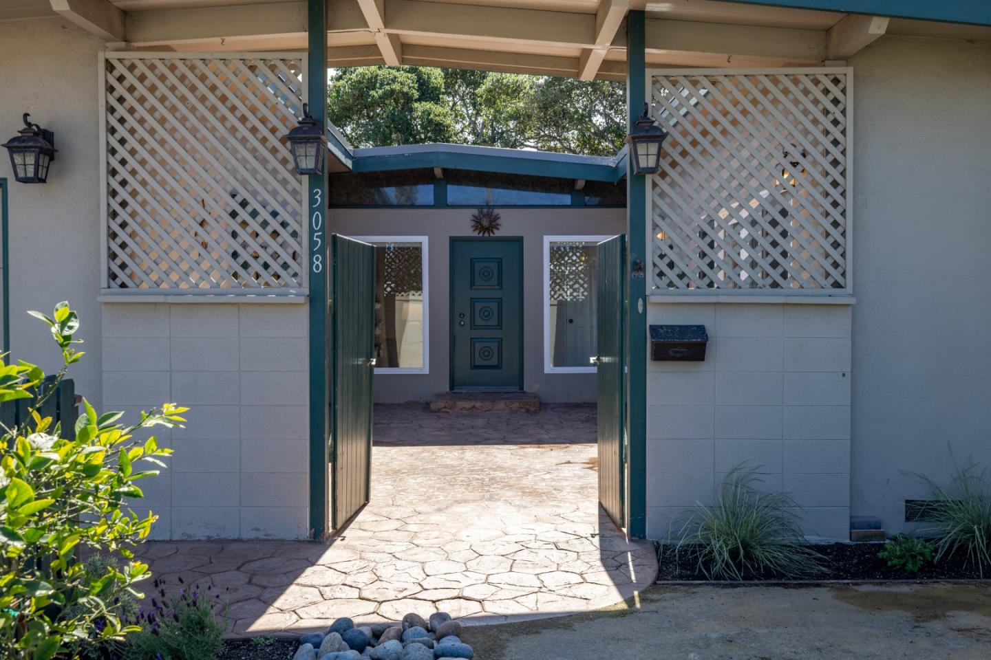 Detail Gallery Image 39 of 43 For 3058 Berney Dr, Marina,  CA 93933 - 3 Beds | 2 Baths