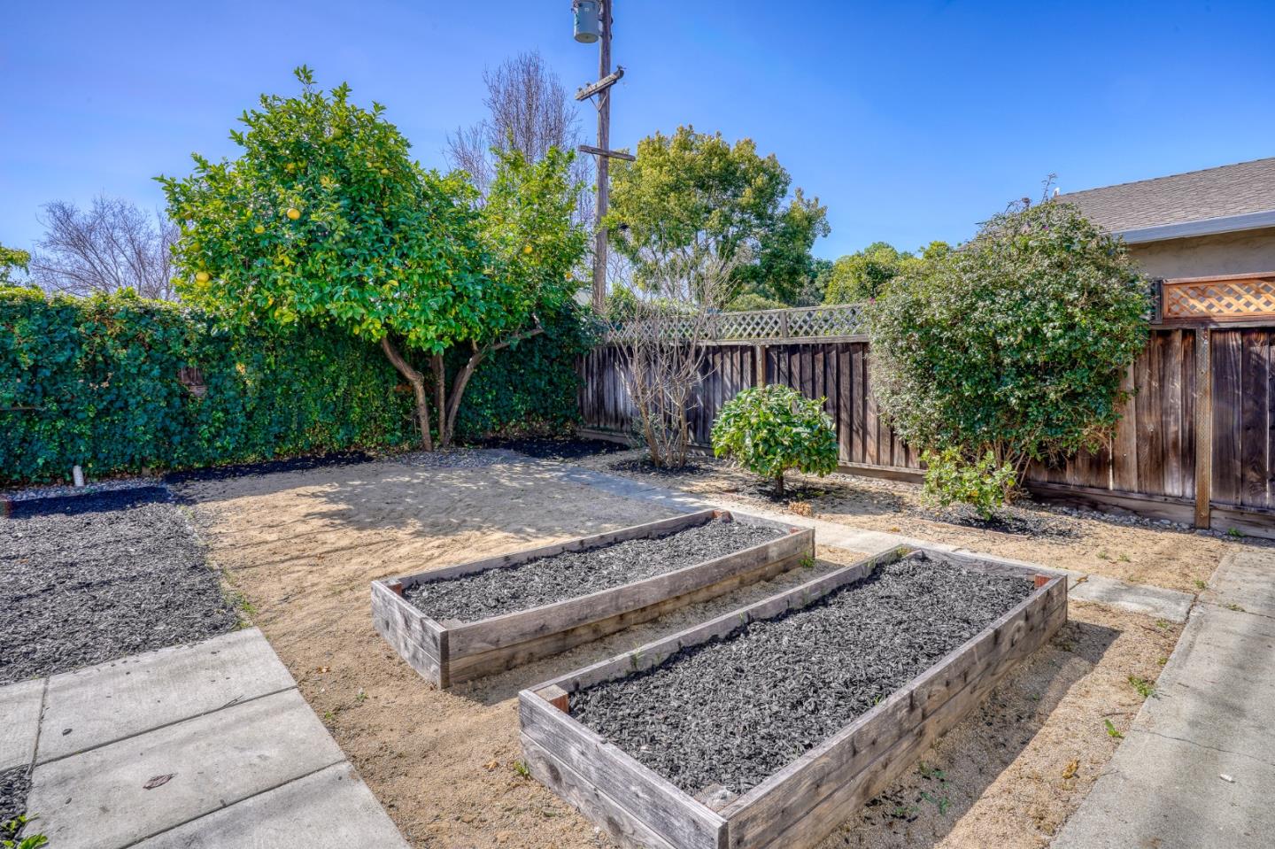 Detail Gallery Image 27 of 33 For 3364 Merrimac Dr, San Jose,  CA 95117 - 4 Beds | 3 Baths