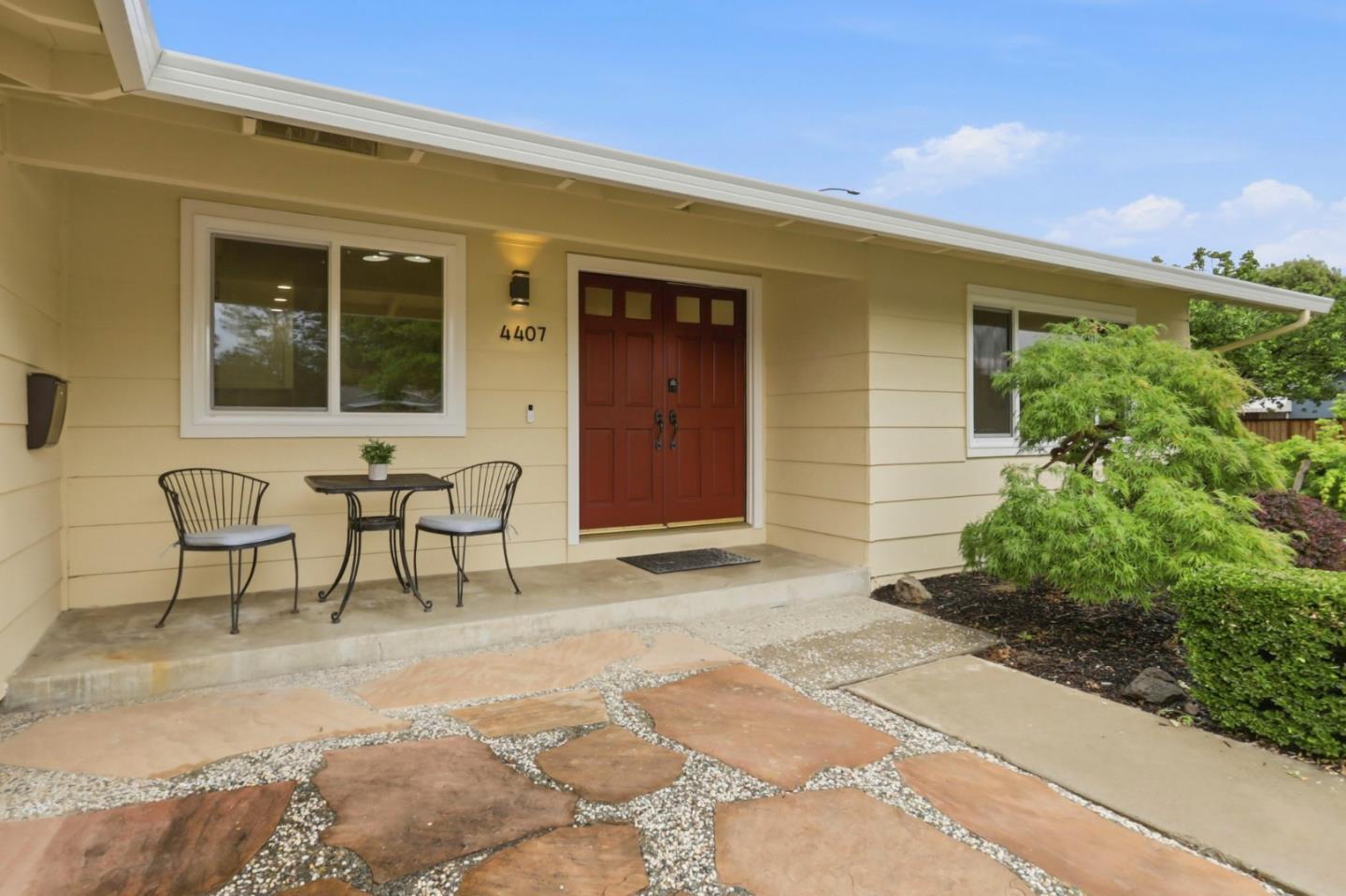 Detail Gallery Image 3 of 53 For 4407 Hendrix Ct, San Jose,  CA 95124 - 3 Beds | 2 Baths