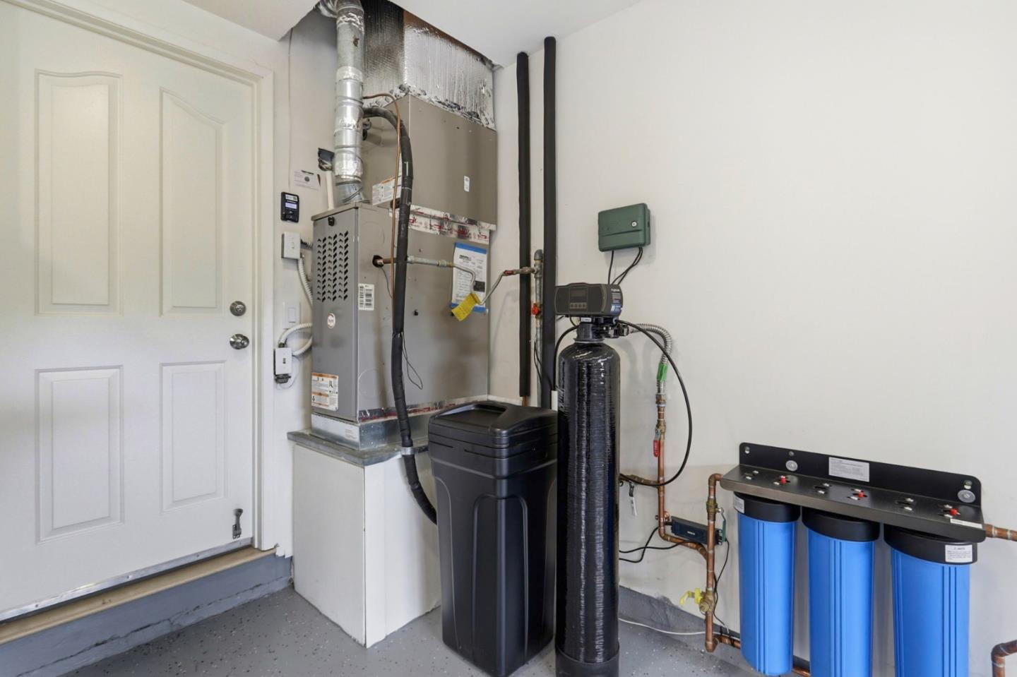 Detail Gallery Image 37 of 53 For 4407 Hendrix Ct, San Jose,  CA 95124 - 3 Beds | 2 Baths