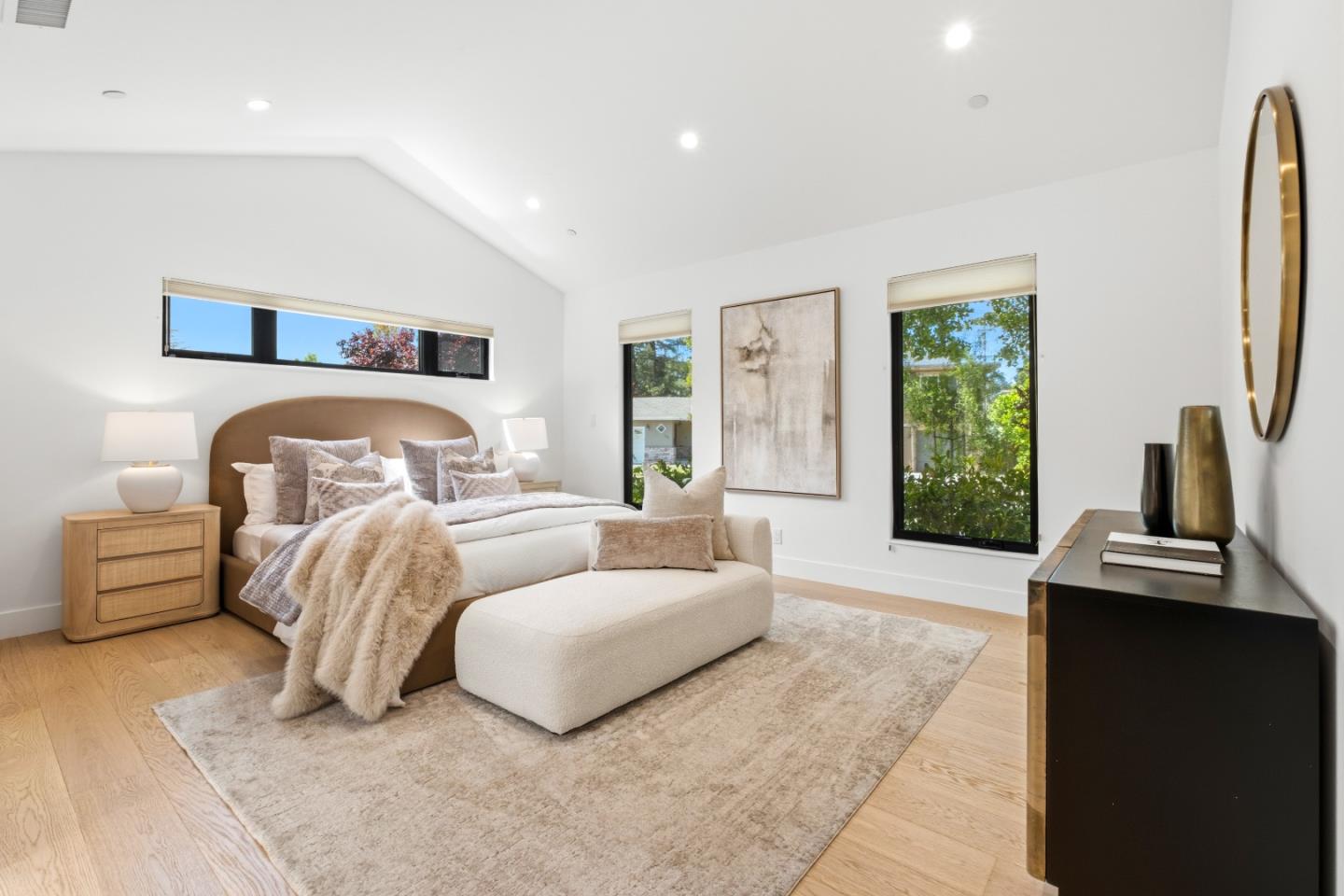 Detail Gallery Image 11 of 25 For 121 Inner Cir, Redwood City,  CA 94062 - 3 Beds | 2 Baths