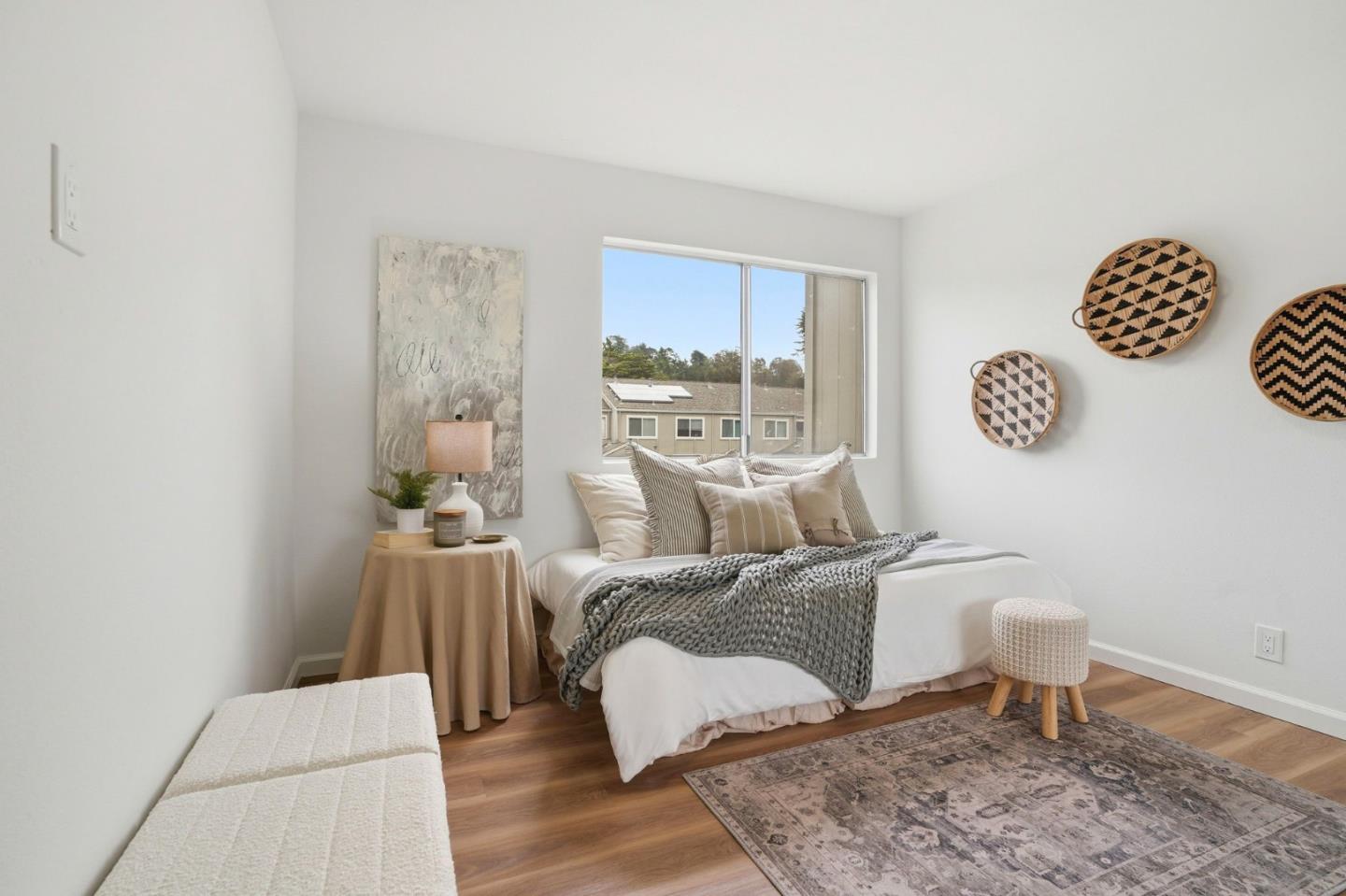 Detail Gallery Image 19 of 34 For Rosita Rd, Pacifica,  CA 94044 - 2 Beds | 1/1 Baths