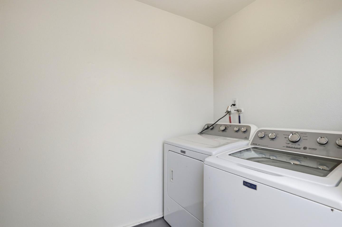 Detail Gallery Image 24 of 34 For Rosita Rd, Pacifica,  CA 94044 - 2 Beds | 1/1 Baths