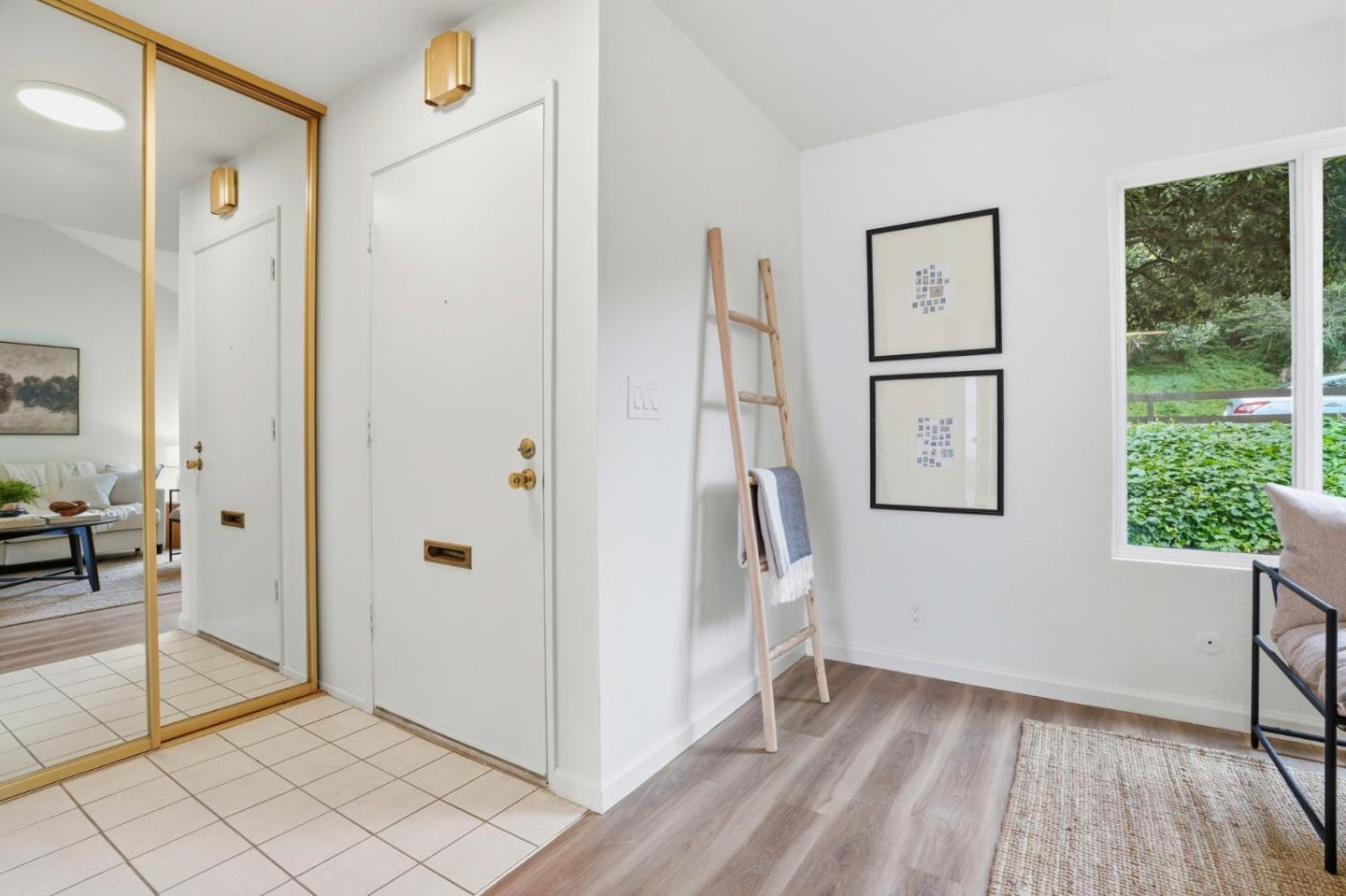 Detail Gallery Image 4 of 34 For Rosita Rd, Pacifica,  CA 94044 - 2 Beds | 1/1 Baths