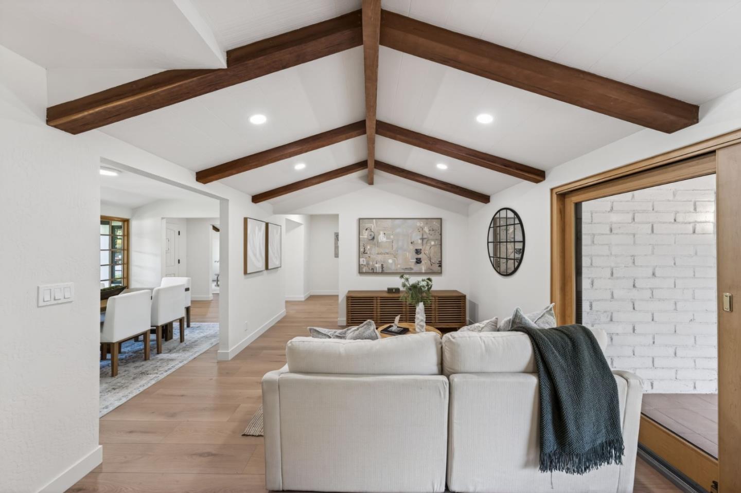 Detail Gallery Image 13 of 53 For 2734 Doverton Sq, Mountain View,  CA 94040 - 4 Beds | 2/1 Baths