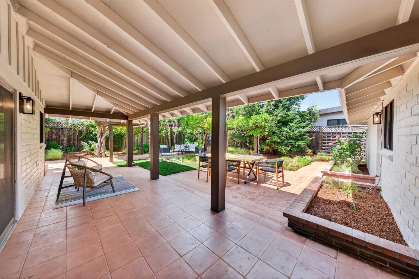 Detail Gallery Image 34 of 53 For 2734 Doverton Sq, Mountain View,  CA 94040 - 4 Beds | 2/1 Baths