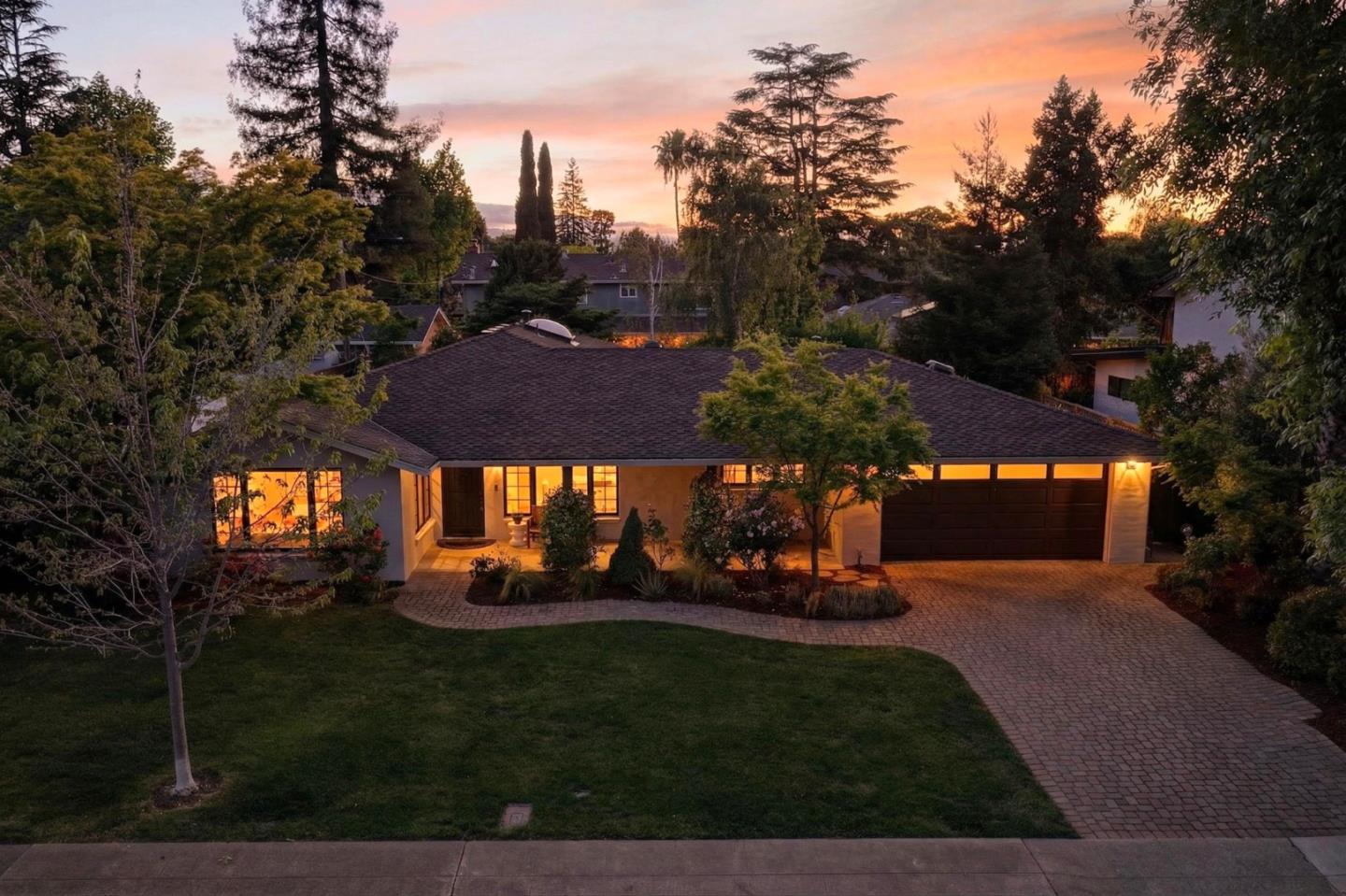 Detail Gallery Image 42 of 53 For 2734 Doverton Sq, Mountain View,  CA 94040 - 4 Beds | 2/1 Baths