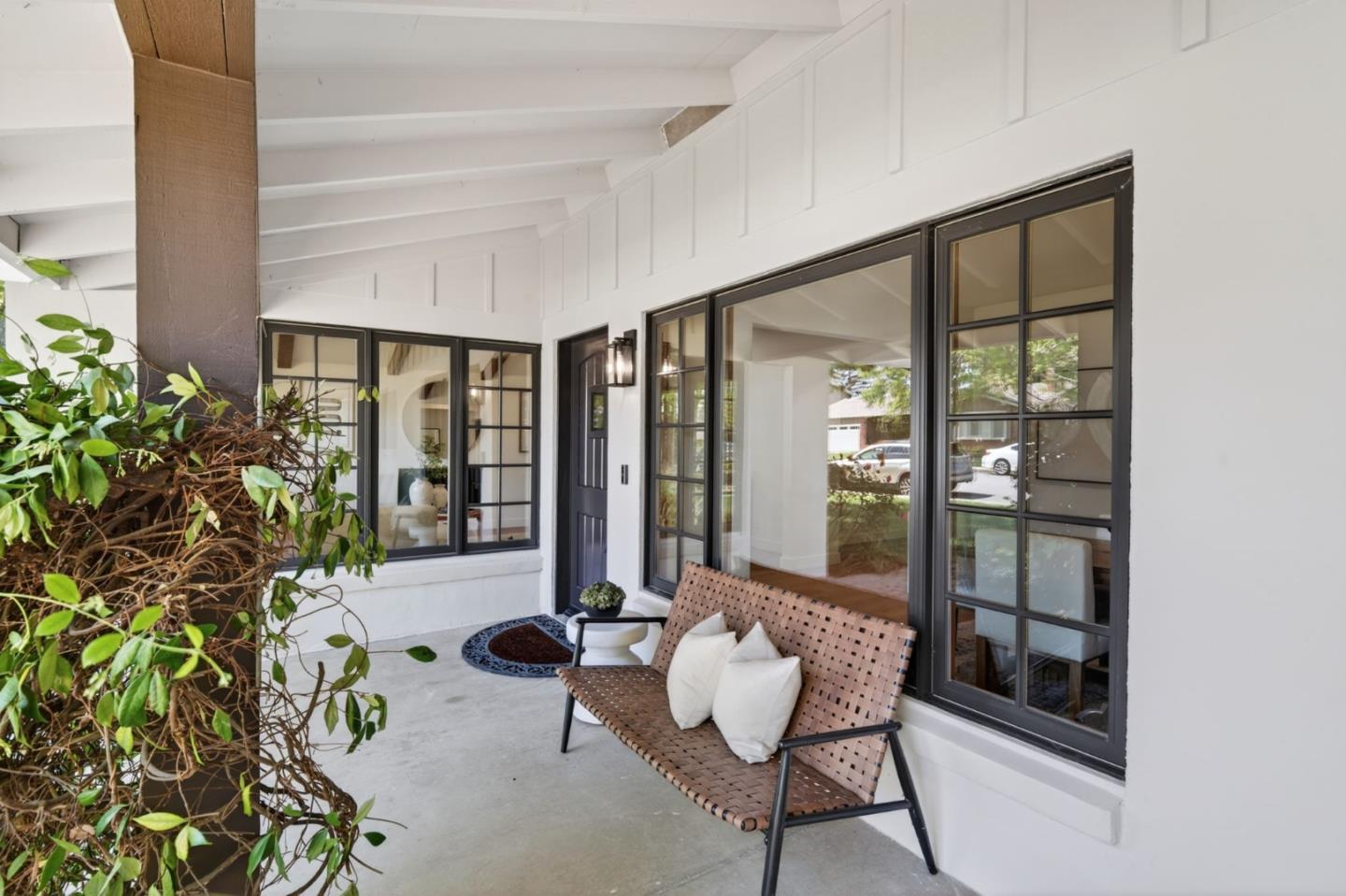 Detail Gallery Image 9 of 53 For 2734 Doverton Sq, Mountain View,  CA 94040 - 4 Beds | 2/1 Baths