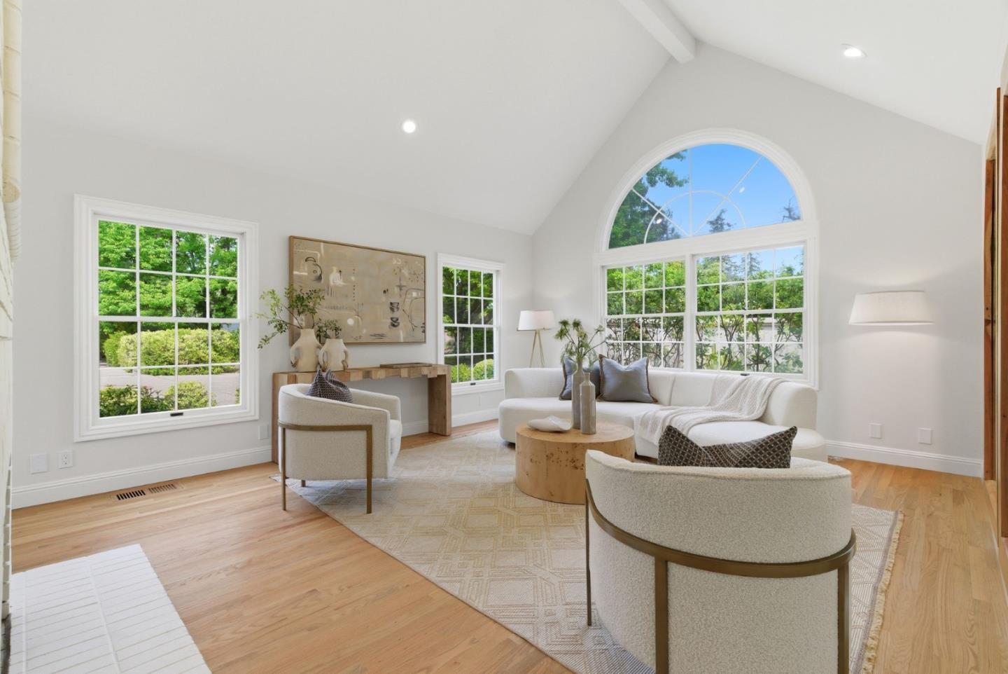 Detail Gallery Image 10 of 30 For 8 Almendra Ln, Los Altos,  CA 94022 - 4 Beds | 3 Baths