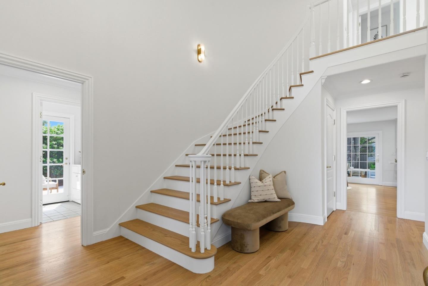 Detail Gallery Image 15 of 30 For 8 Almendra Ln, Los Altos,  CA 94022 - 4 Beds | 3 Baths