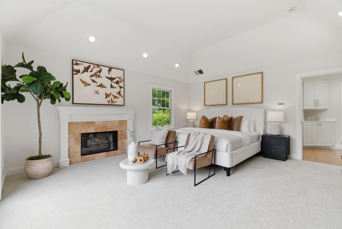 Detail Gallery Image 16 of 30 For 8 Almendra Ln, Los Altos,  CA 94022 - 4 Beds | 3 Baths