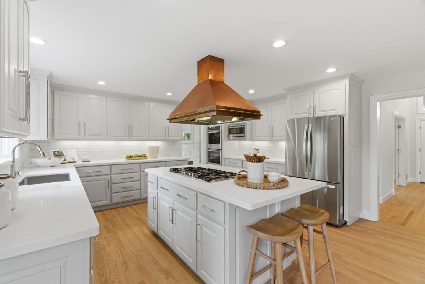 8 Almendra Lane, Los Altos, CA, 94022