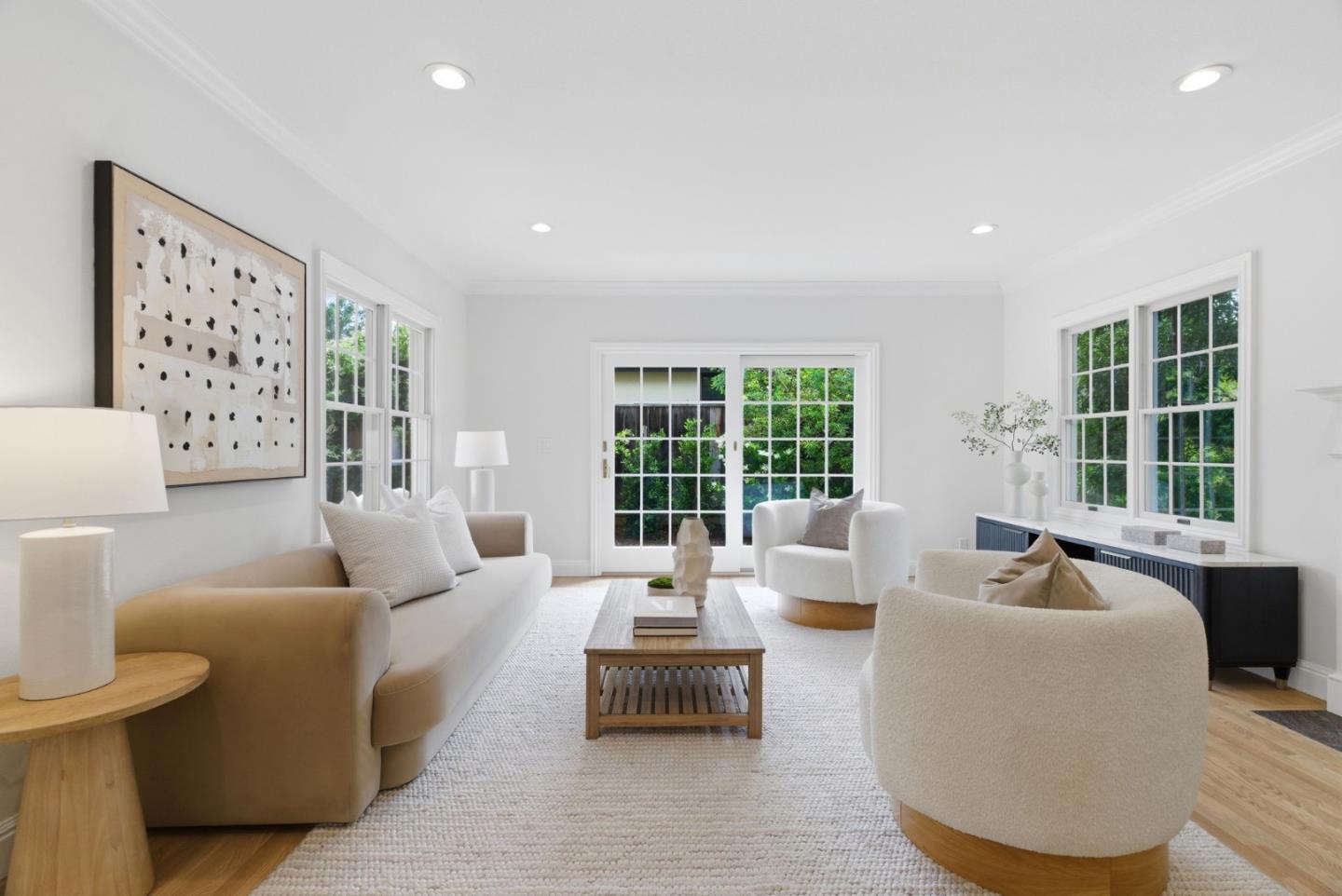 Detail Gallery Image 7 of 30 For 8 Almendra Ln, Los Altos,  CA 94022 - 4 Beds | 3 Baths