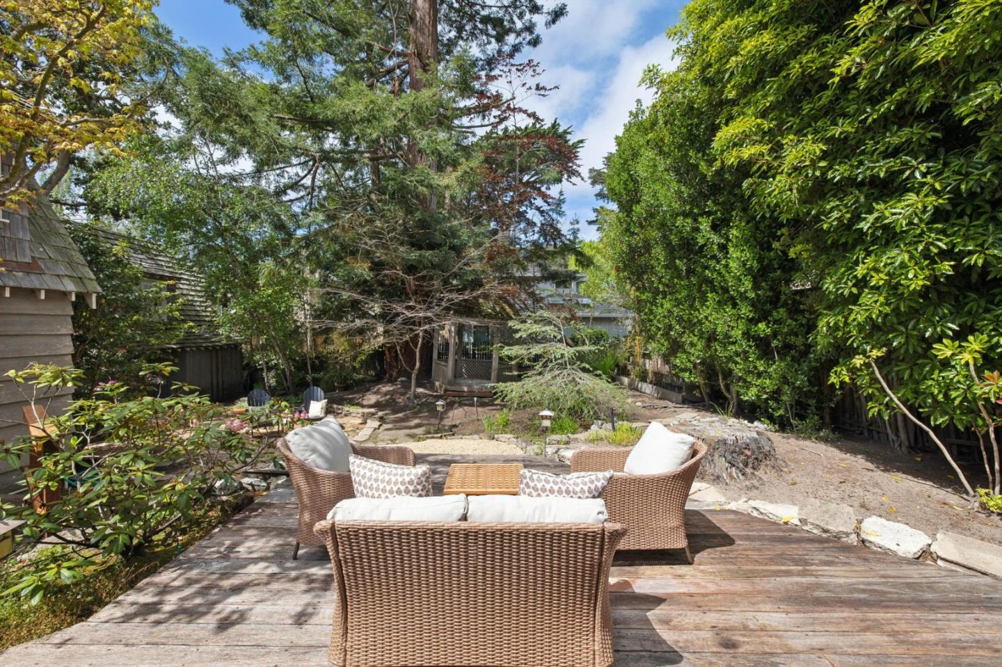 Detail Gallery Image 13 of 49 For 0 Guadalupe 2 Nw 3rd, Carmel,  CA 93921 - 4 Beds | 3/1 Baths