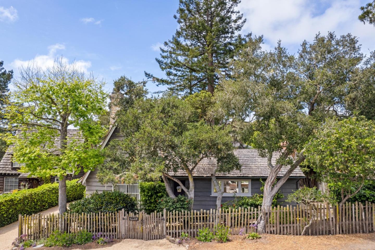 Detail Gallery Image 2 of 49 For 0 Guadalupe 2 Nw 3rd, Carmel,  CA 93921 - 4 Beds | 3/1 Baths