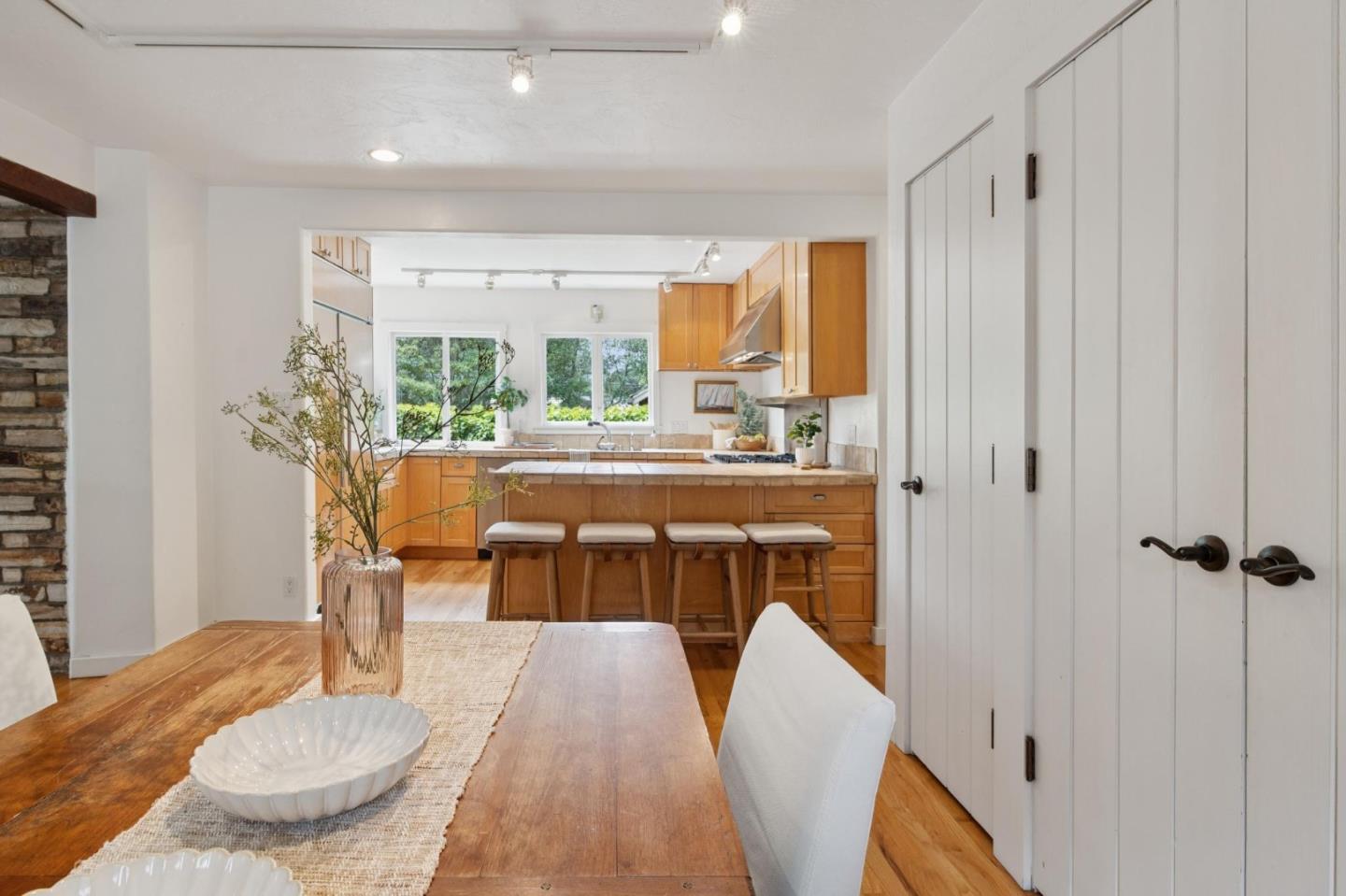 Detail Gallery Image 22 of 49 For 0 Guadalupe 2 Nw 3rd, Carmel,  CA 93921 - 4 Beds | 3/1 Baths