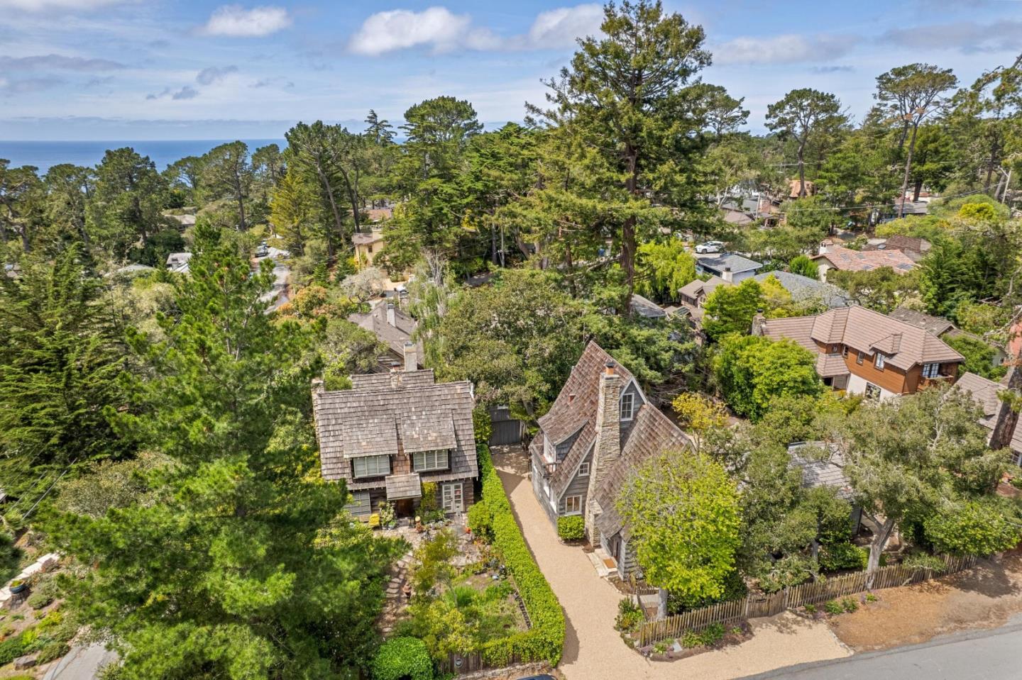 Detail Gallery Image 4 of 49 For 0 Guadalupe 2 Nw 3rd, Carmel,  CA 93921 - 4 Beds | 3/1 Baths