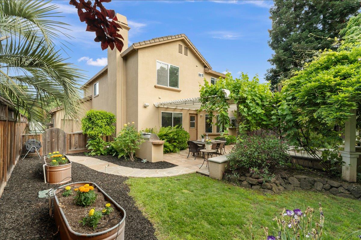 Detail Gallery Image 32 of 37 For 17115 Rosemary Cir, Morgan Hill,  CA 95037 - 4 Beds | 3 Baths