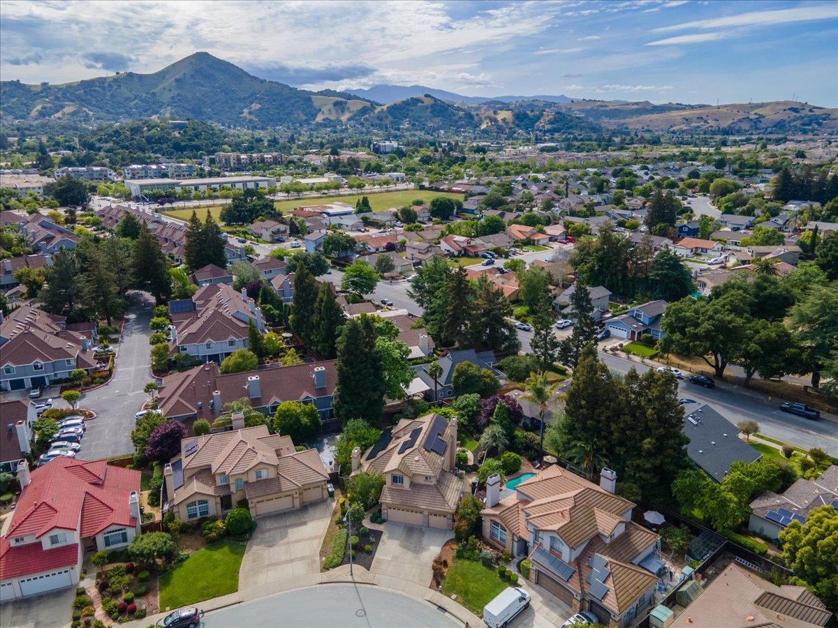 Detail Gallery Image 36 of 37 For 17115 Rosemary Cir, Morgan Hill,  CA 95037 - 4 Beds | 3 Baths