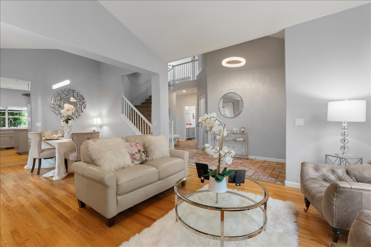 Detail Gallery Image 5 of 37 For 17115 Rosemary Cir, Morgan Hill,  CA 95037 - 4 Beds | 3 Baths